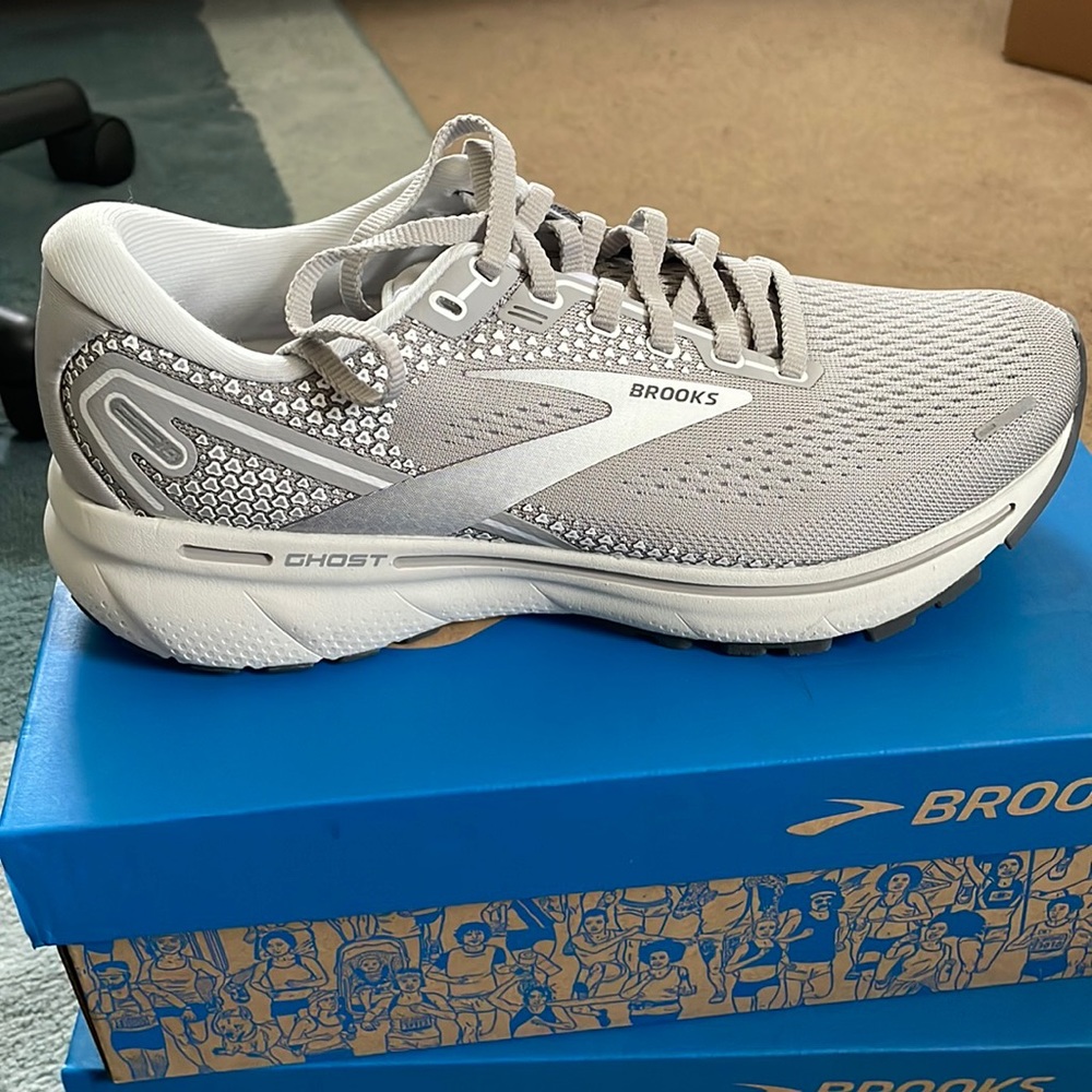 Brooks Ghost Sneakers